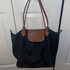 Longchamp Medium Pliage Bag